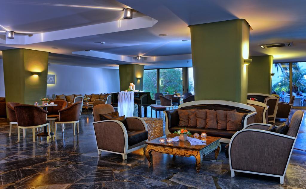 Sitia Beach City Resort & Spa Kültér fotó Lobby