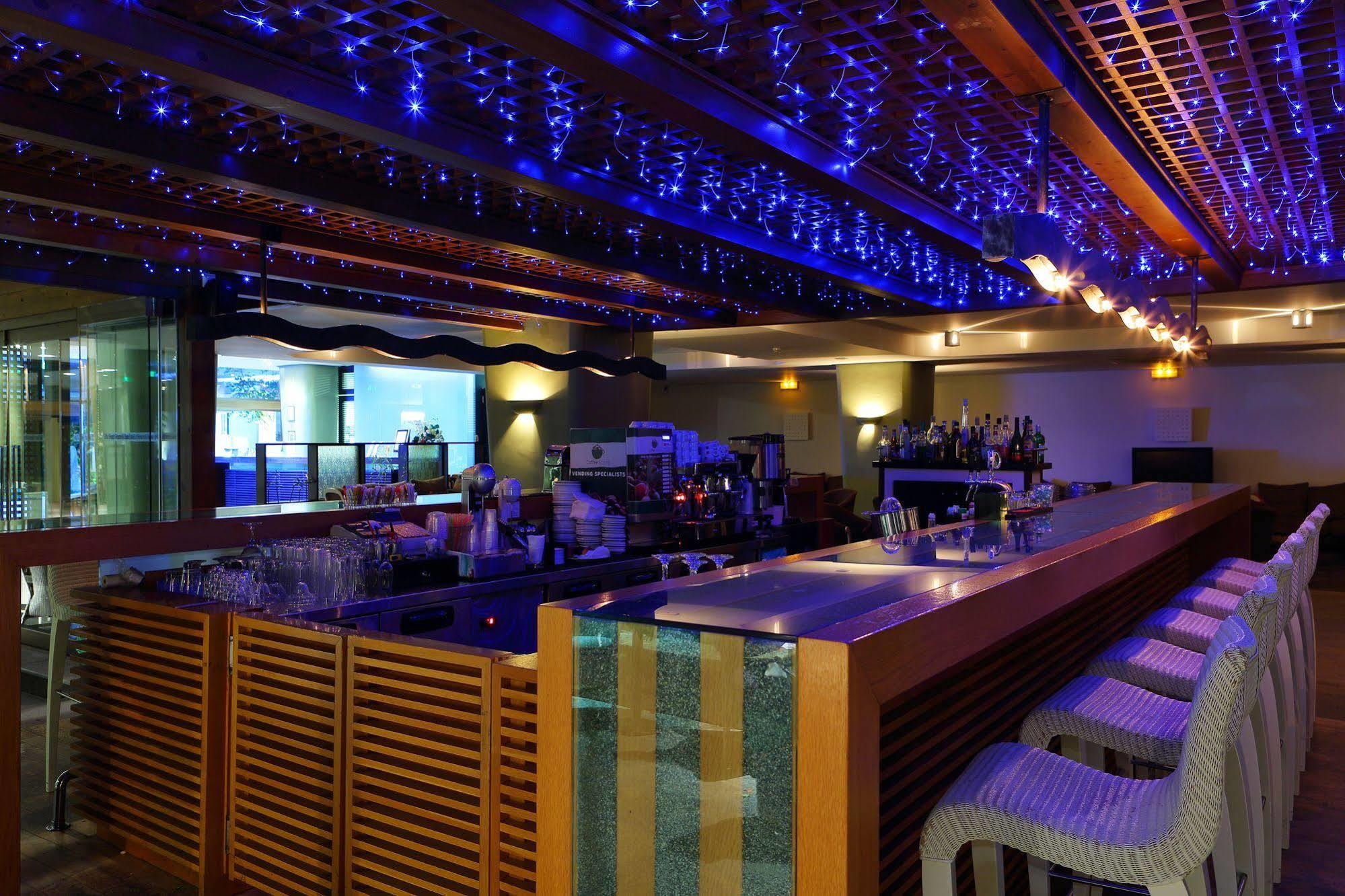 Sitia Beach City Resort & Spa Kültér fotó The bar at the 101 bar